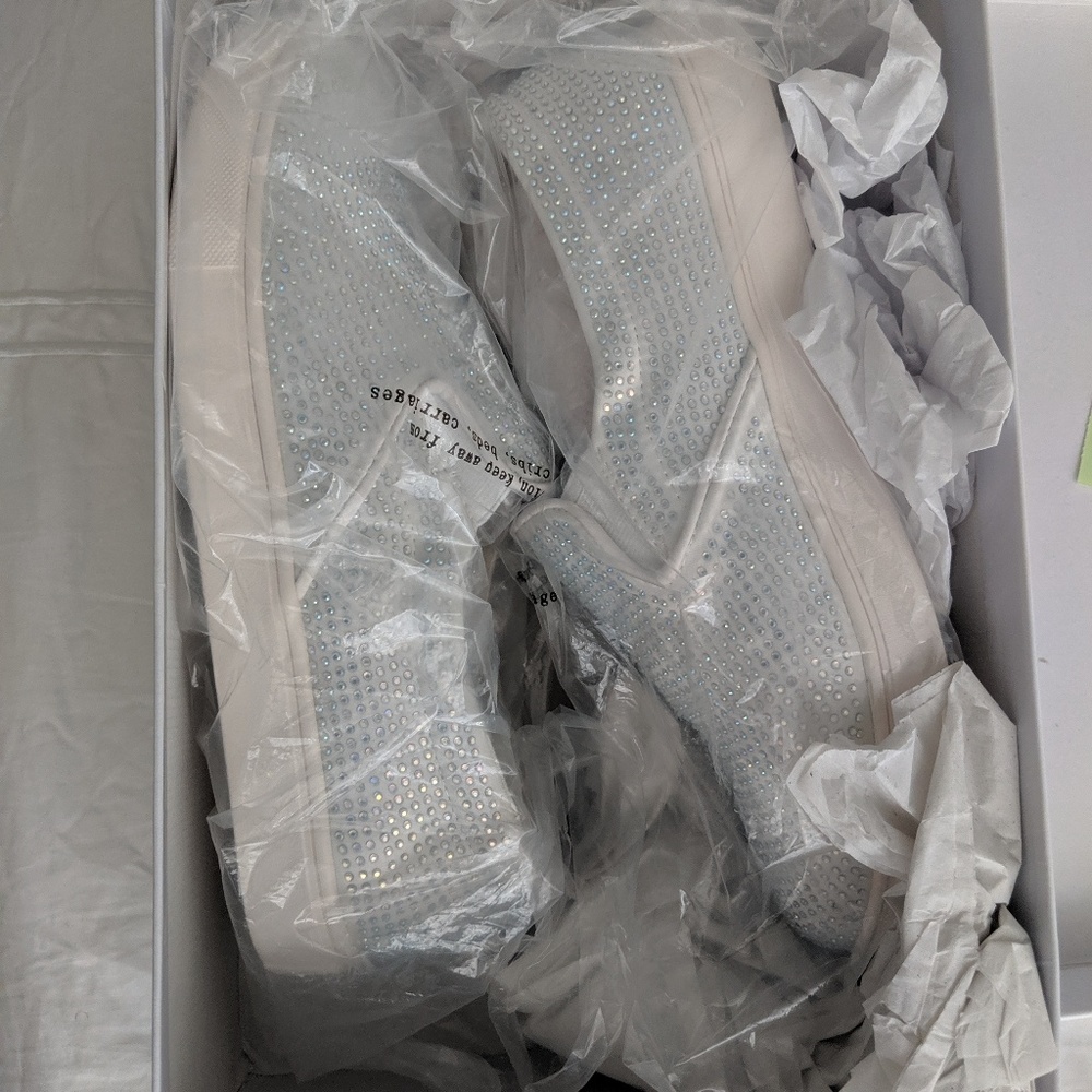 Steve Madden Slip Ons